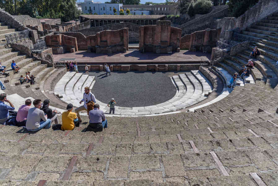 074 - Italia - Pompeya - parque arqueológico de Pompeya - Teatro Grande.jpg